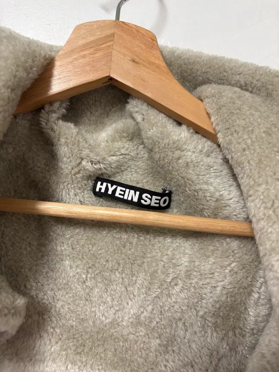 HYEIN SEO 혜인서 padded shearing jacket - メルカリ