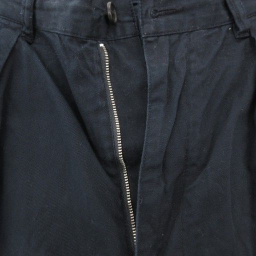 チノパンツ タック