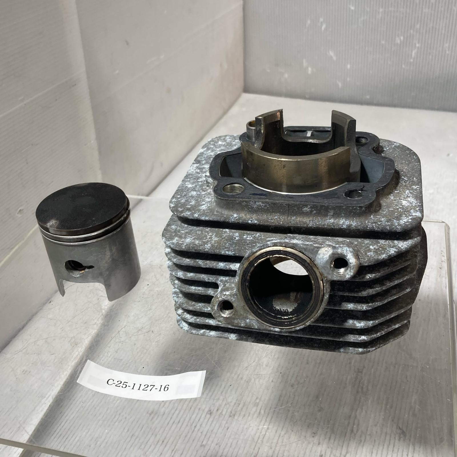 SUZUKI アドレス V100 CE13A シリンダー ピストン　ADDRESS スズキ