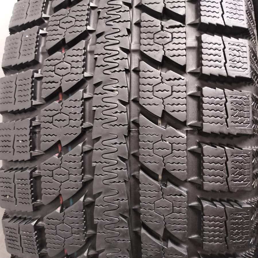 配送先指定あり 県 への スタッドレス 4本 265 70 R 16 トーヨータイヤ OBSERVE GSi 5 2020年製 ハイラックス プラド ～本州 四国は ～