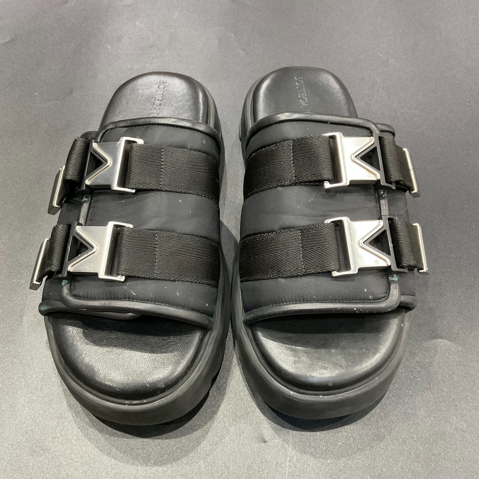 BOTTEGA VENETA フラッシュ サンダル ブラック 44