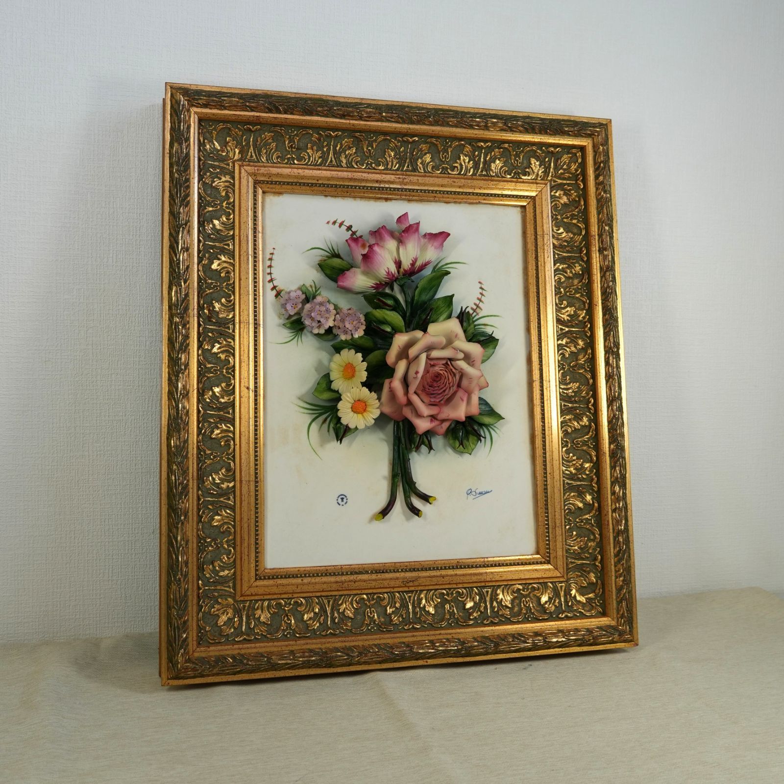 IM] カポディモンテ レリーフ ブーケ 花 イタリア 磁器 焼き物 立体