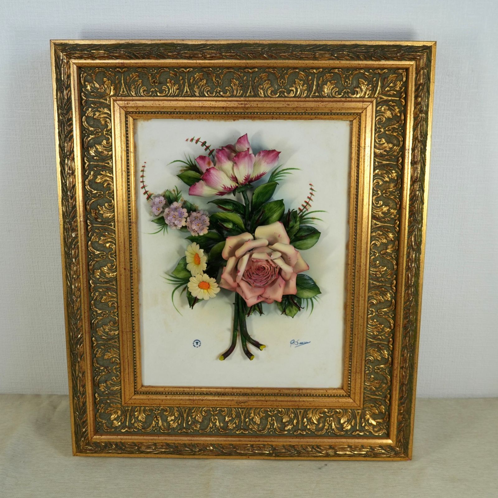 IM] カポディモンテ レリーフ ブーケ 花 イタリア 磁器 焼き物 立体