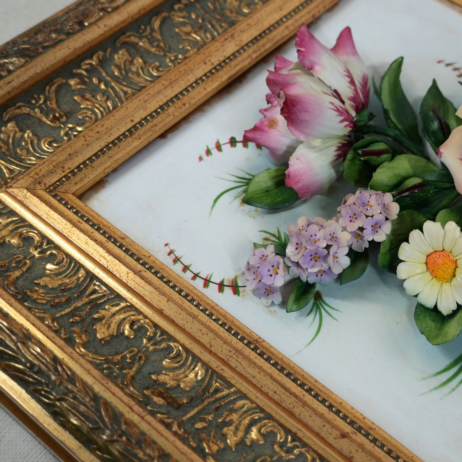 IM] カポディモンテ レリーフ ブーケ 花 イタリア 磁器 焼き物 立体