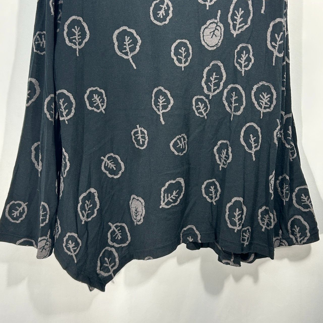 慈雨【40】ブラック系 カットソー 長袖 トップス ドレープネック