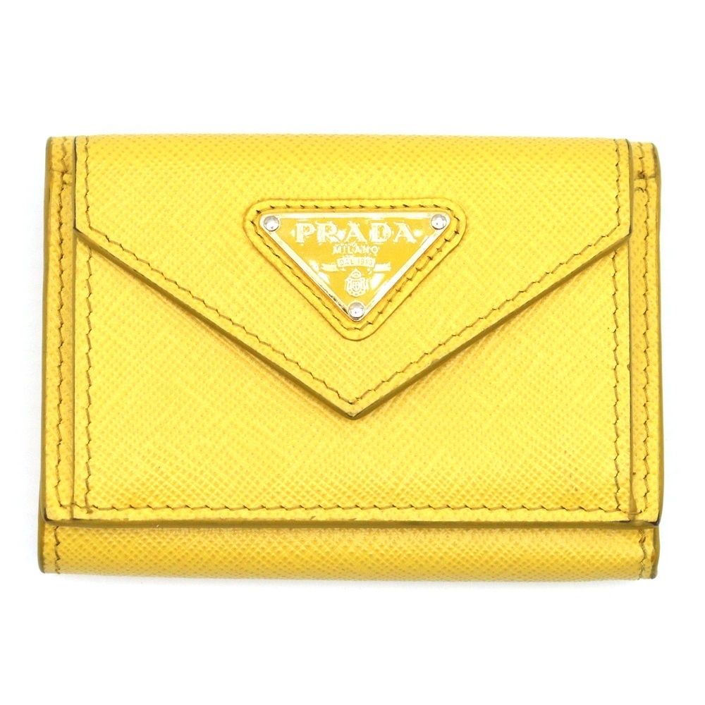 PRADA プラダ トライアングルロゴプレート サフィアーノレザー コンパクトウォレット 三つ折り財布 ゴールド金具 イエロー 1 MH 021