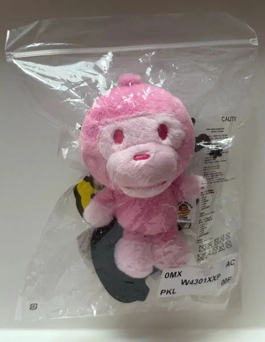 A BATHING APE アベイシングエイプ ベイビー マイロ PLUSH ドール キーチェーン ライト ピンク