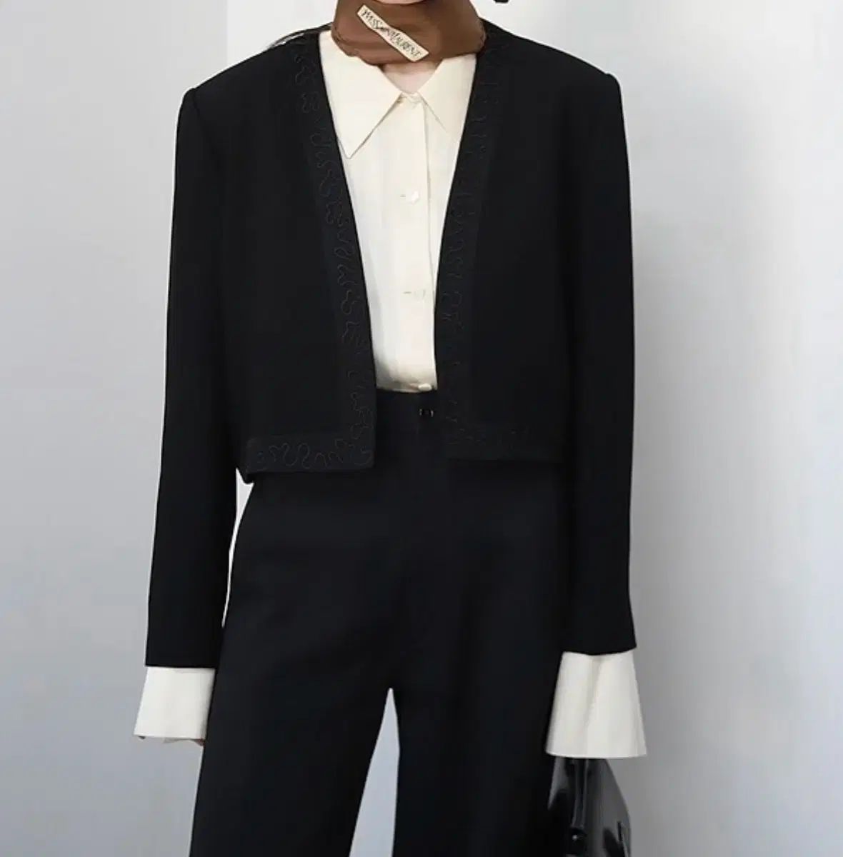 ジバンシィ GIVENCHY ノーカラー 刺繍 クロップド ジャケット 12(66