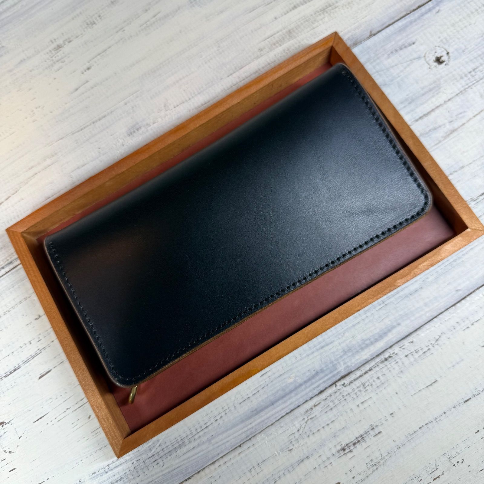 トラッカーウォレット ロング 3層】ホースバット ゴールド universal