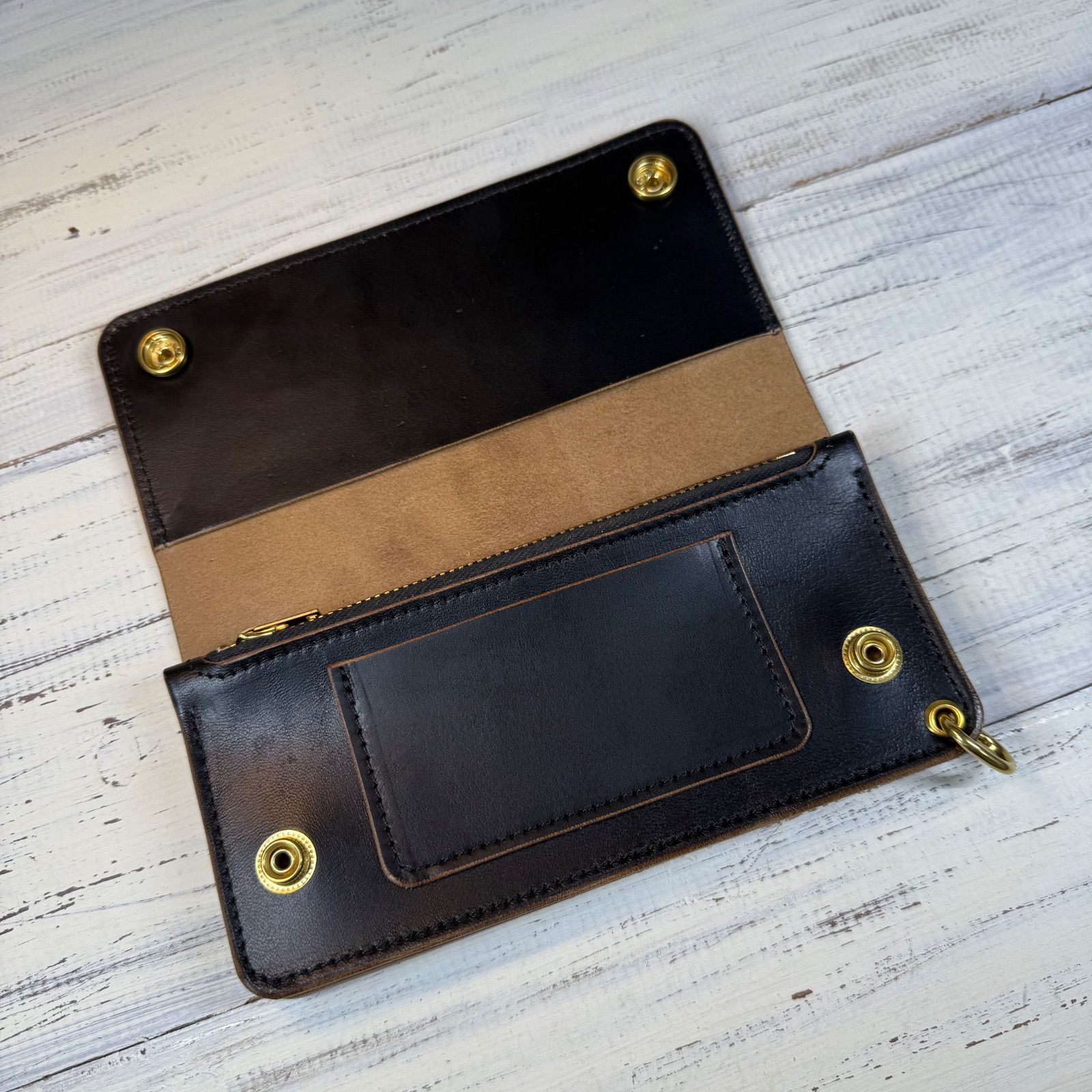 トラッカーウォレット ロング 3層】ホースバット ゴールド universal