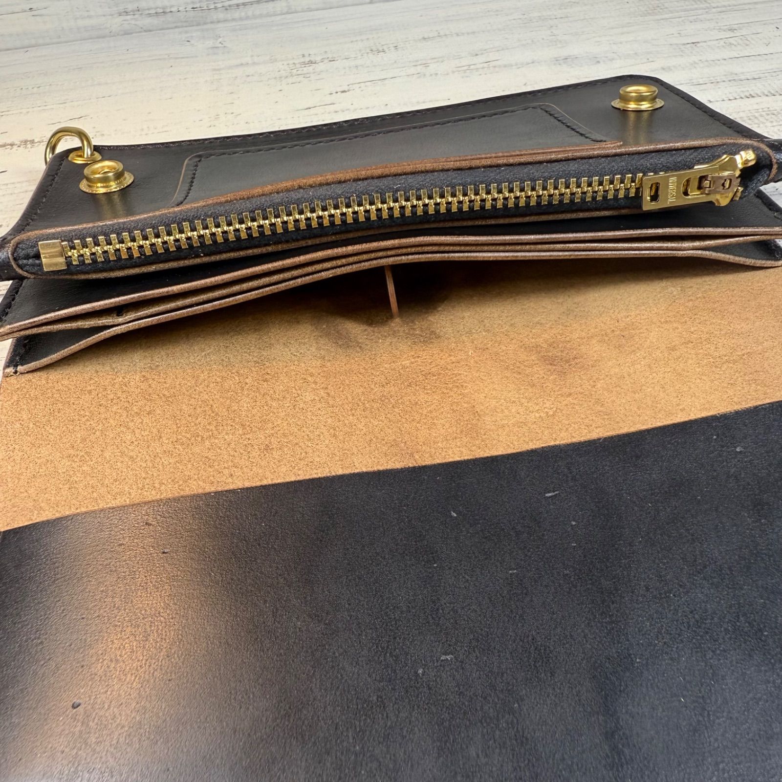 トラッカーウォレット ロング 3層】ホースバット ゴールド universal