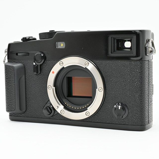 X Pro 3 ブラック シャッター数わずか 高耐久チタン外装 完備 小打痕ありの良好コンディション