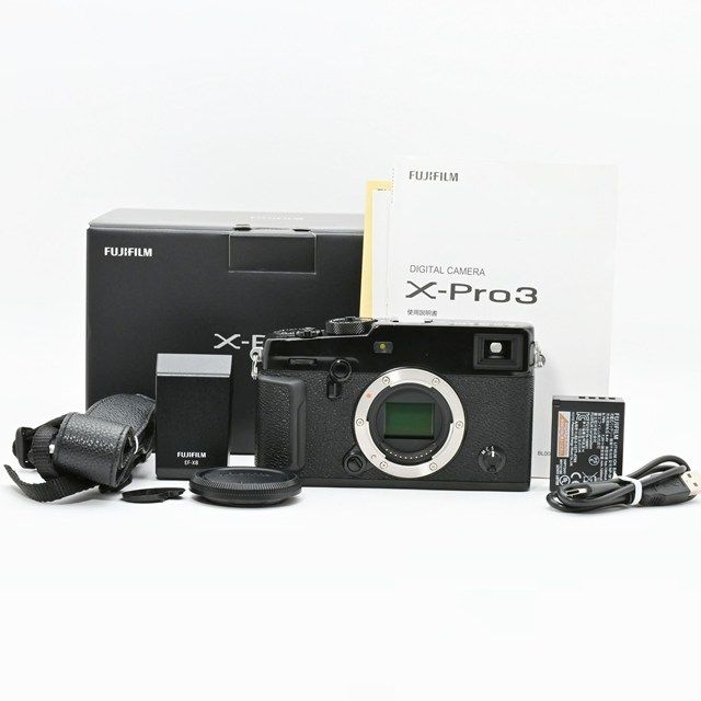 X-Pro 3 ブラック｜シャッター数わずか ｜高耐久チタン外装｜ 完備｜ 小打痕ありの良好コンディション