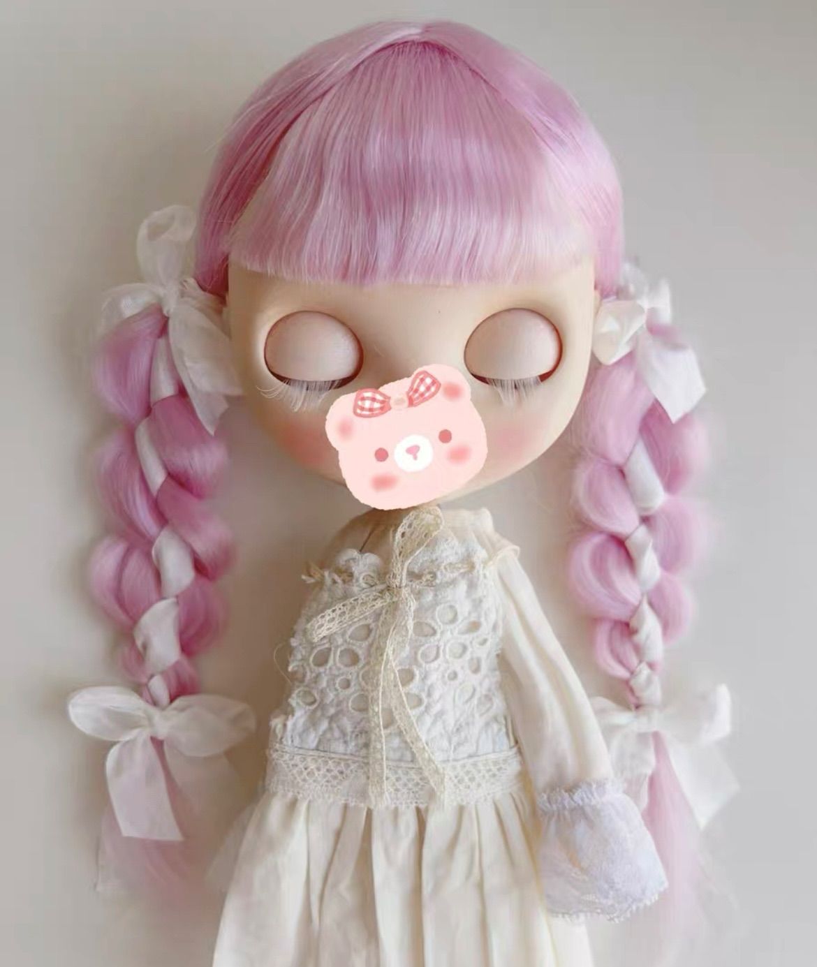 倉庫整理 品 ブライス ウィッグ モヘアウィッグ 海外作家 チェリーピンク リボン 三つ編み