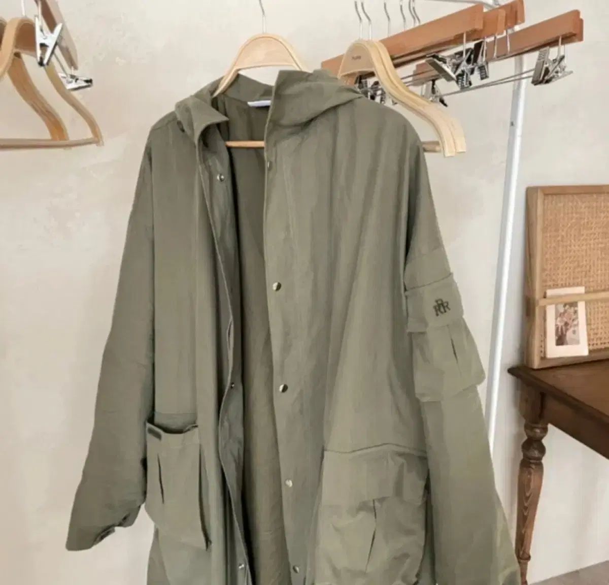 ロマンティックビレッジ チョ ヘス サファリ コート カーキ