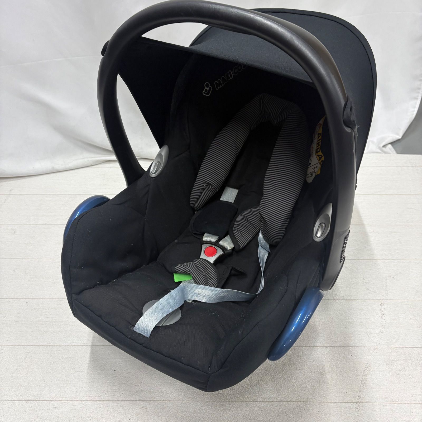 マキシコシ チャイルドシート ベビーシート カブリオフィックス MAXI