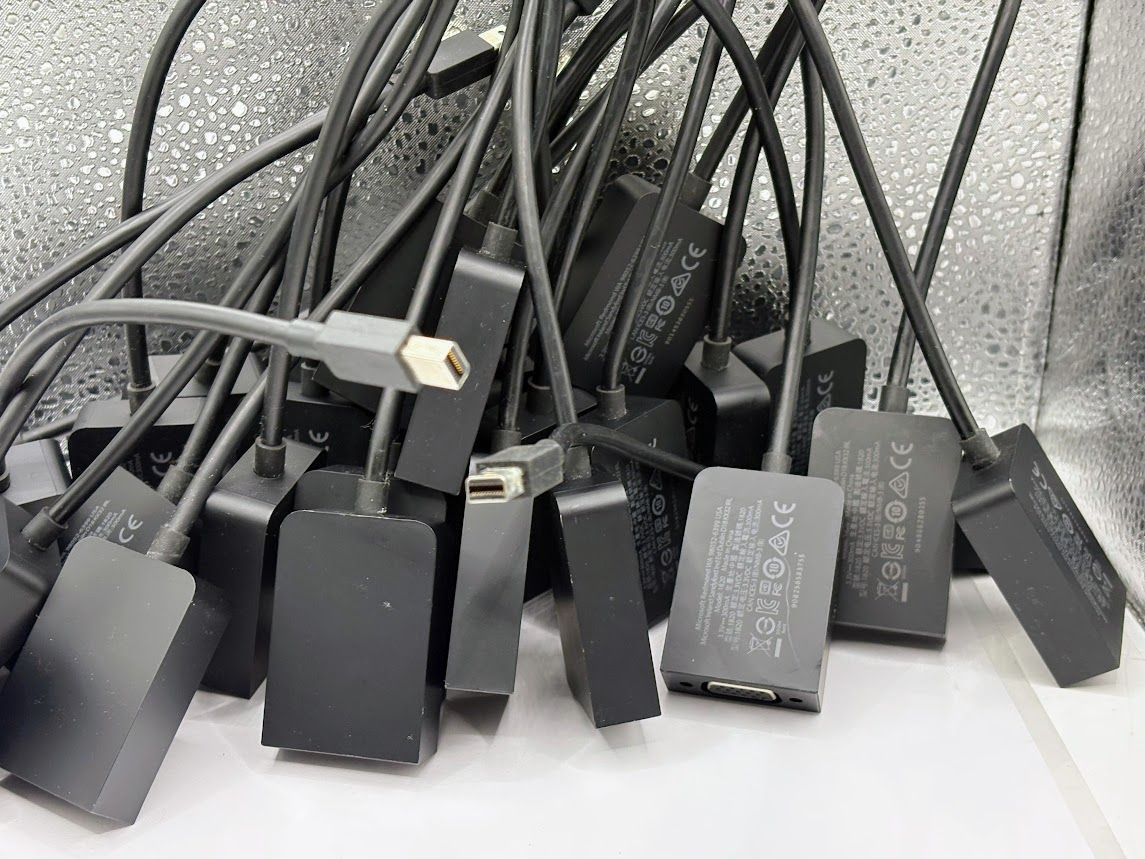 Microsoft Model 1820 VGA アダプター セット