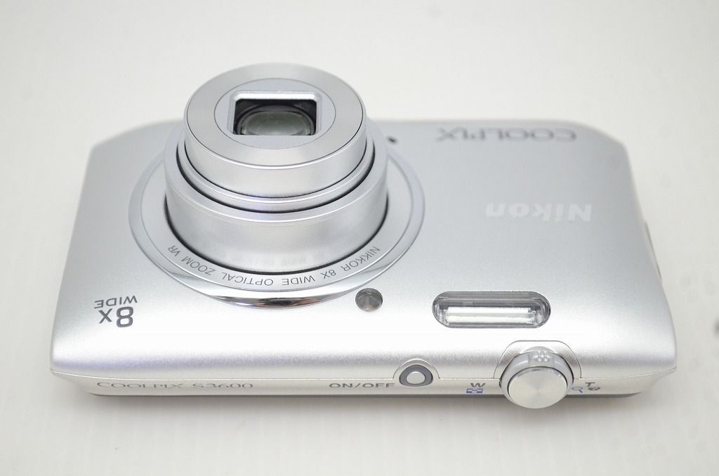 美品 Nikon ニコン COOLPIX S3600 コンパクトデジタルカメラ