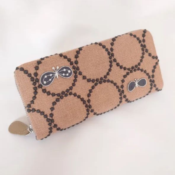 受注製作 刺繍３つ ベージュ×チャコール タンバリン 本革ギャルソン長財布 ミナペルホネン