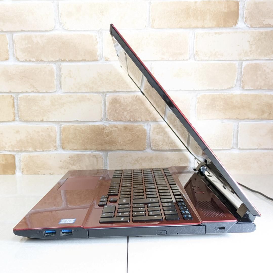 オフィス付き☆新品SSD256爆速☆第7世代i3☆初心者OK！Windows11ノート