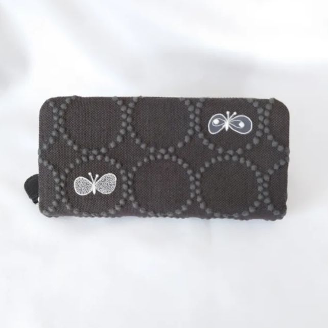 受注製作 刺繍３つ チャコール タンバリン 本革ギャルソン長財布 ミナペルホネン