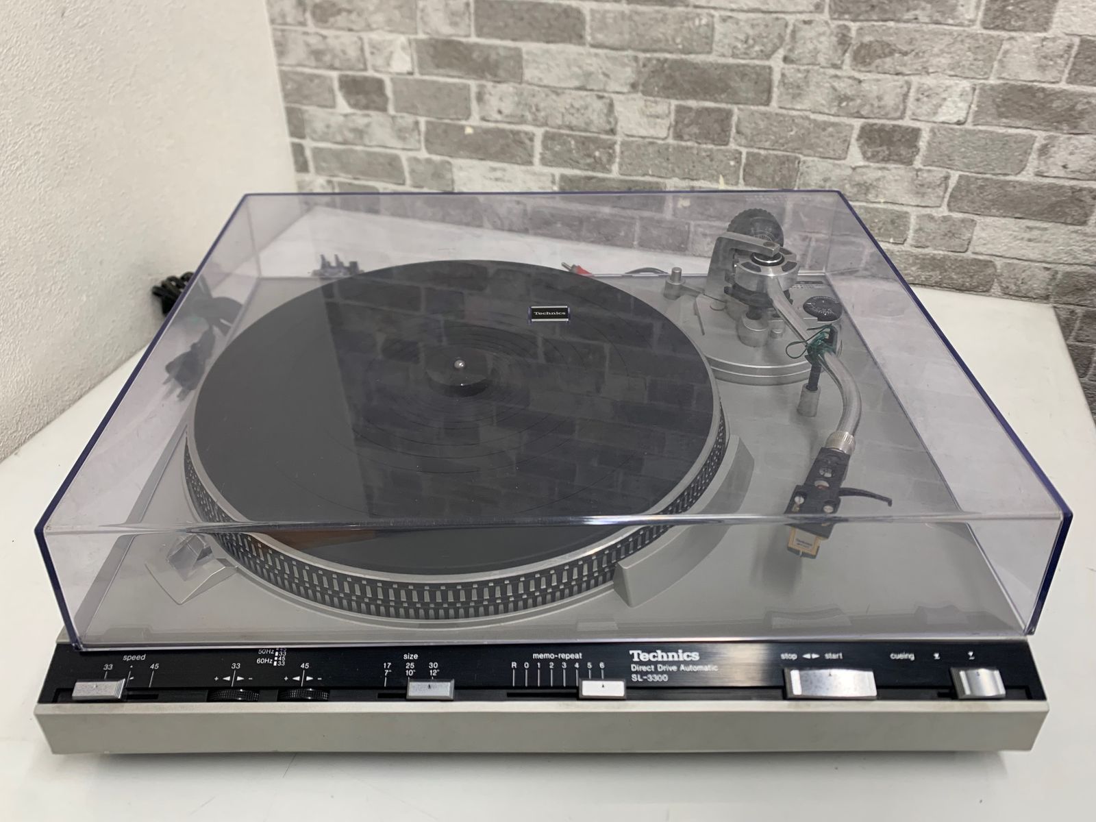 Technics テクニクス SL 3300 ターンテーブル レコードプレーヤー 1978年製
