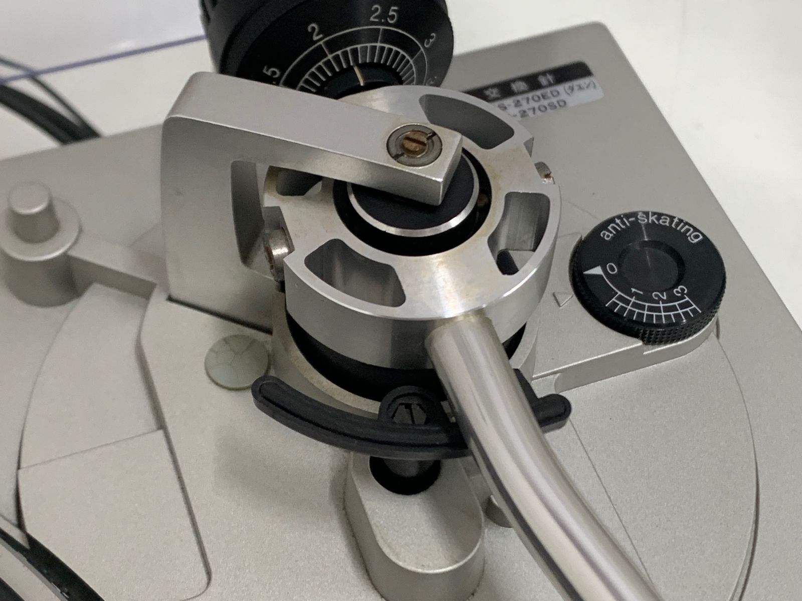 ターンテーブル