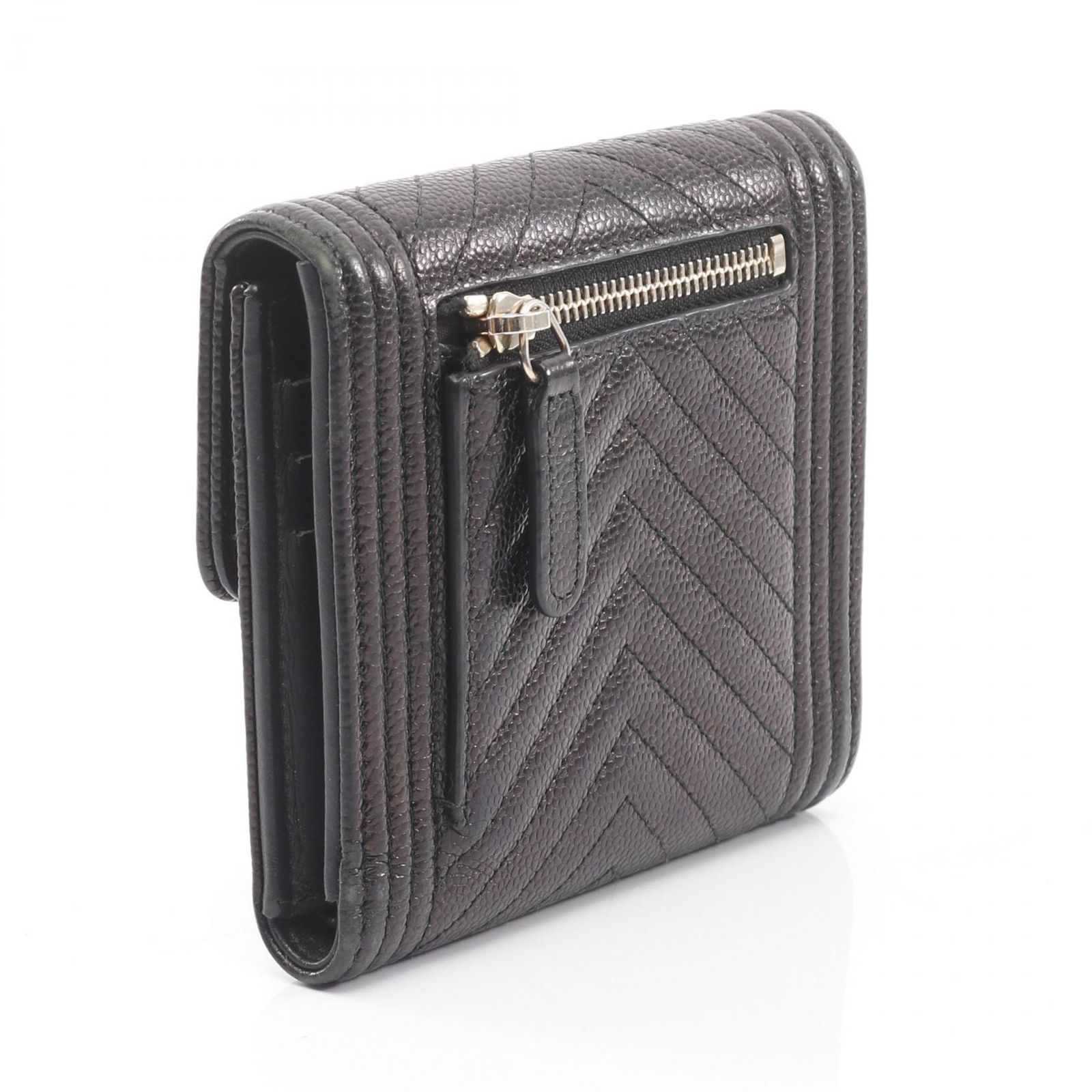 シャネル CHANEL 三つ折り財布 ボーイシャネル シェブロン Vステッチ A 80734 ブラック キャビアスキン グレインドカーフ