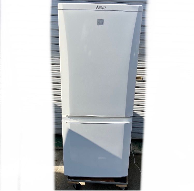 11h37. MITSUBISHI 冷蔵庫 MR-P15EZ-KW 2016年製 - メルカリ