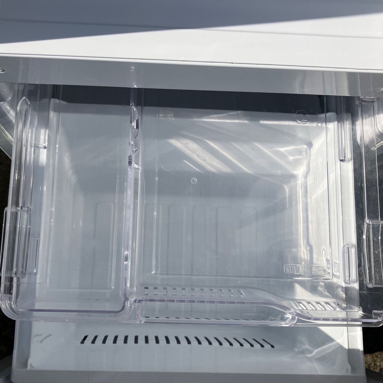 11h37. MITSUBISHI 冷蔵庫 MR-P15EZ-KW 2016年製 - メルカリ