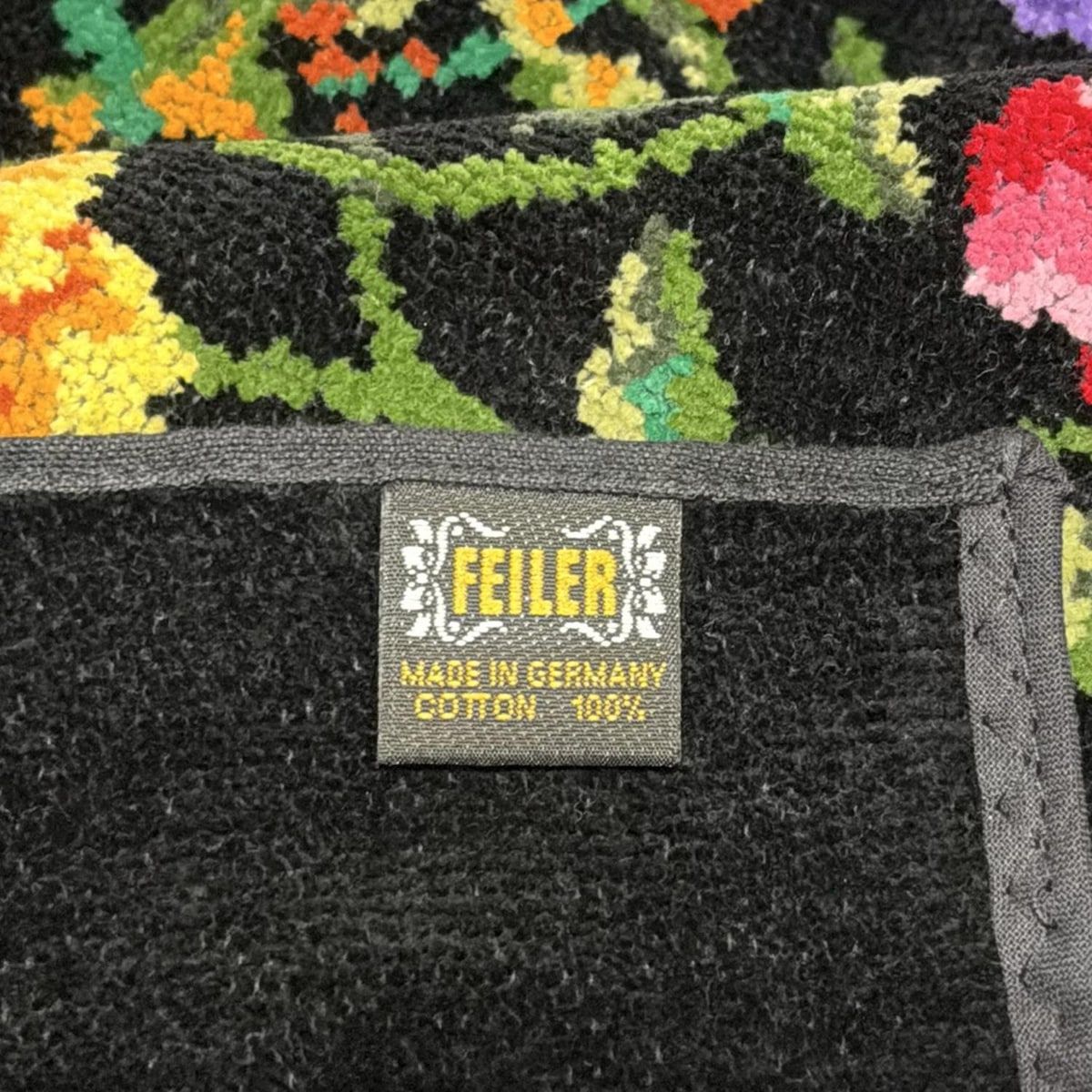 FEILER(フェイラー) 小物美品 - 黒×イエロー×マルチ バスタオル/花柄