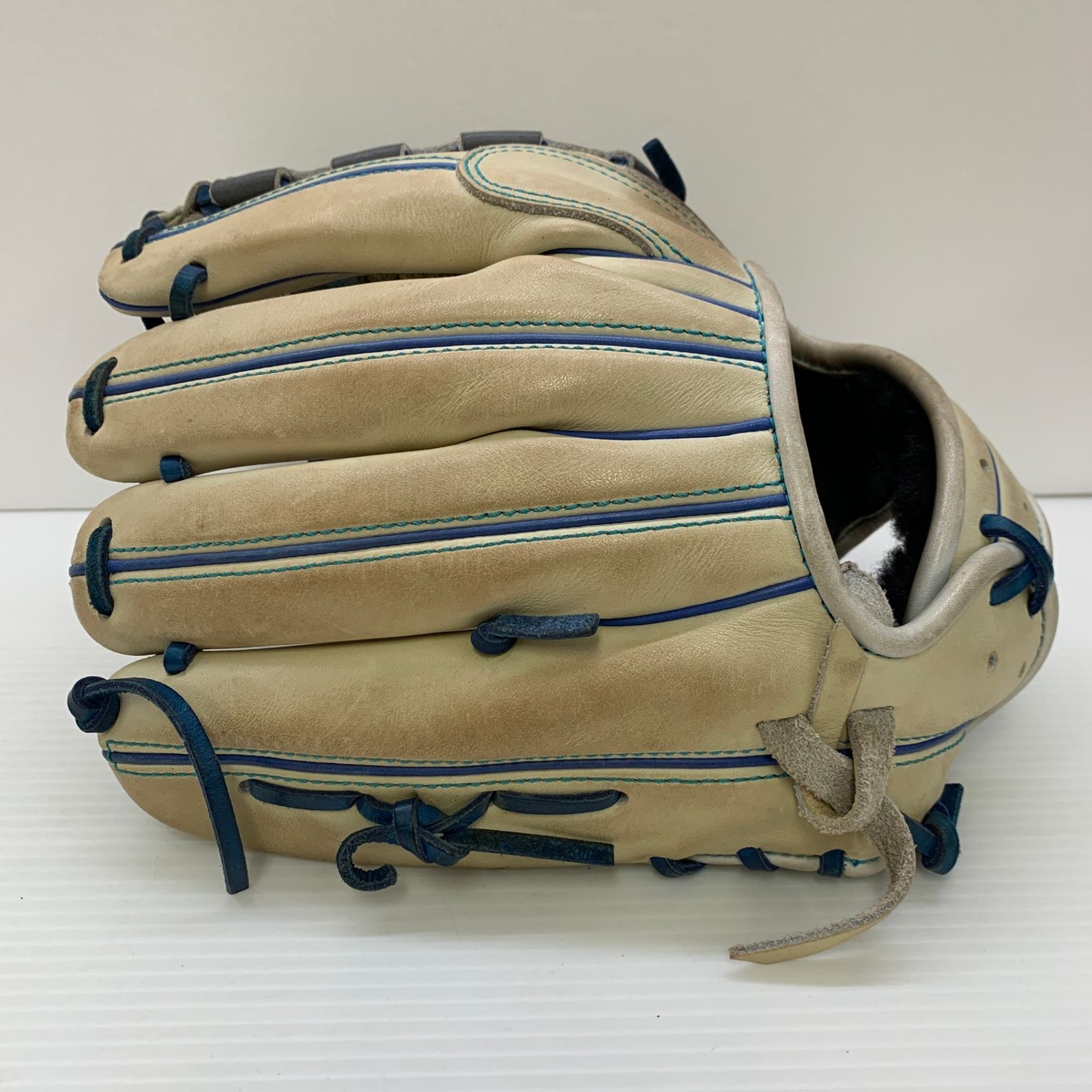 ゼット ZETT プロステイタス オーダー 軟式 大人 一般 内野手用 グローブ グラブ 右投げ BRGPRO 品 野球 7094 ストレートボール 野球レビュー