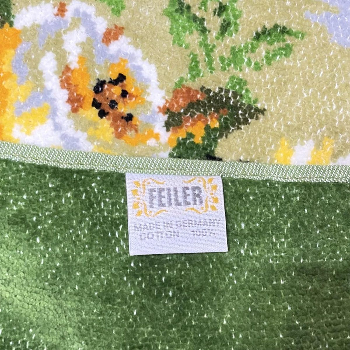 FEILER(フェイラー) 小物新品同様 - グリーン×レッド×マルチ バス