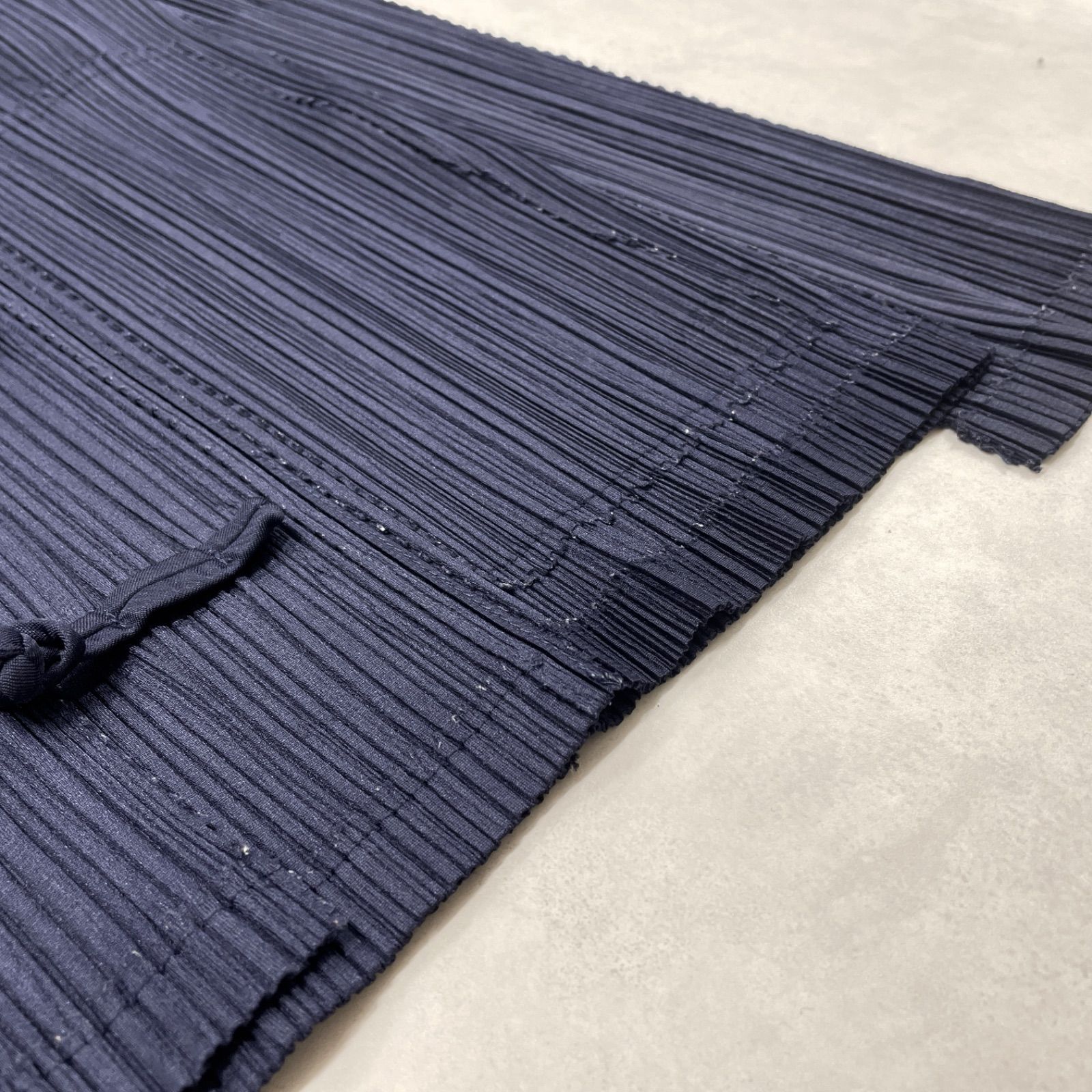 PLEATS PLEASE ISSEY MIYAKE プリーツプリーズ イッセイミヤケ