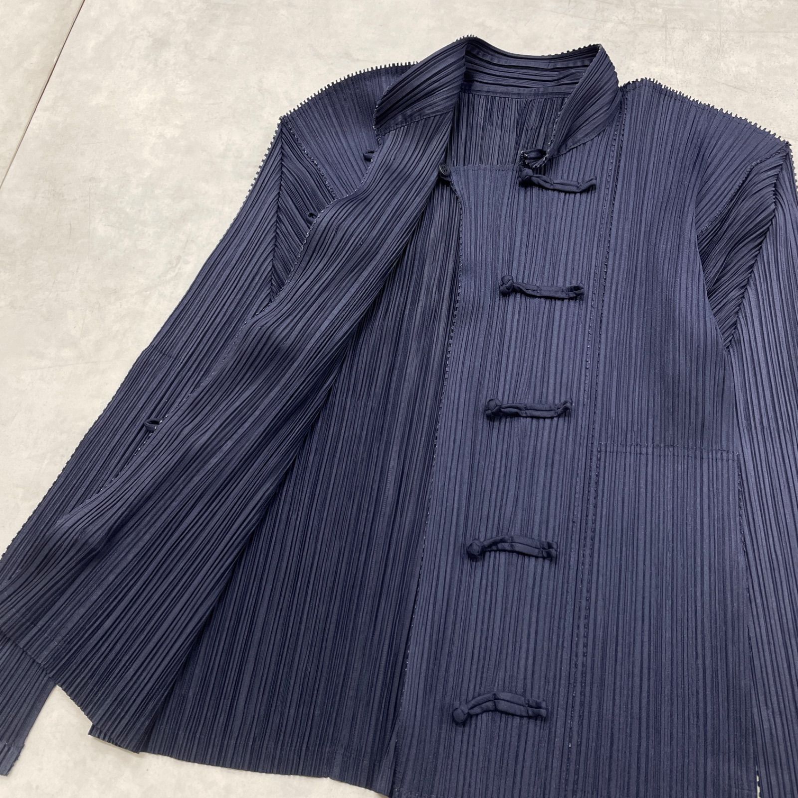 PLEATS PLEASE ISSEY MIYAKE プリーツプリーズ イッセイミヤケ