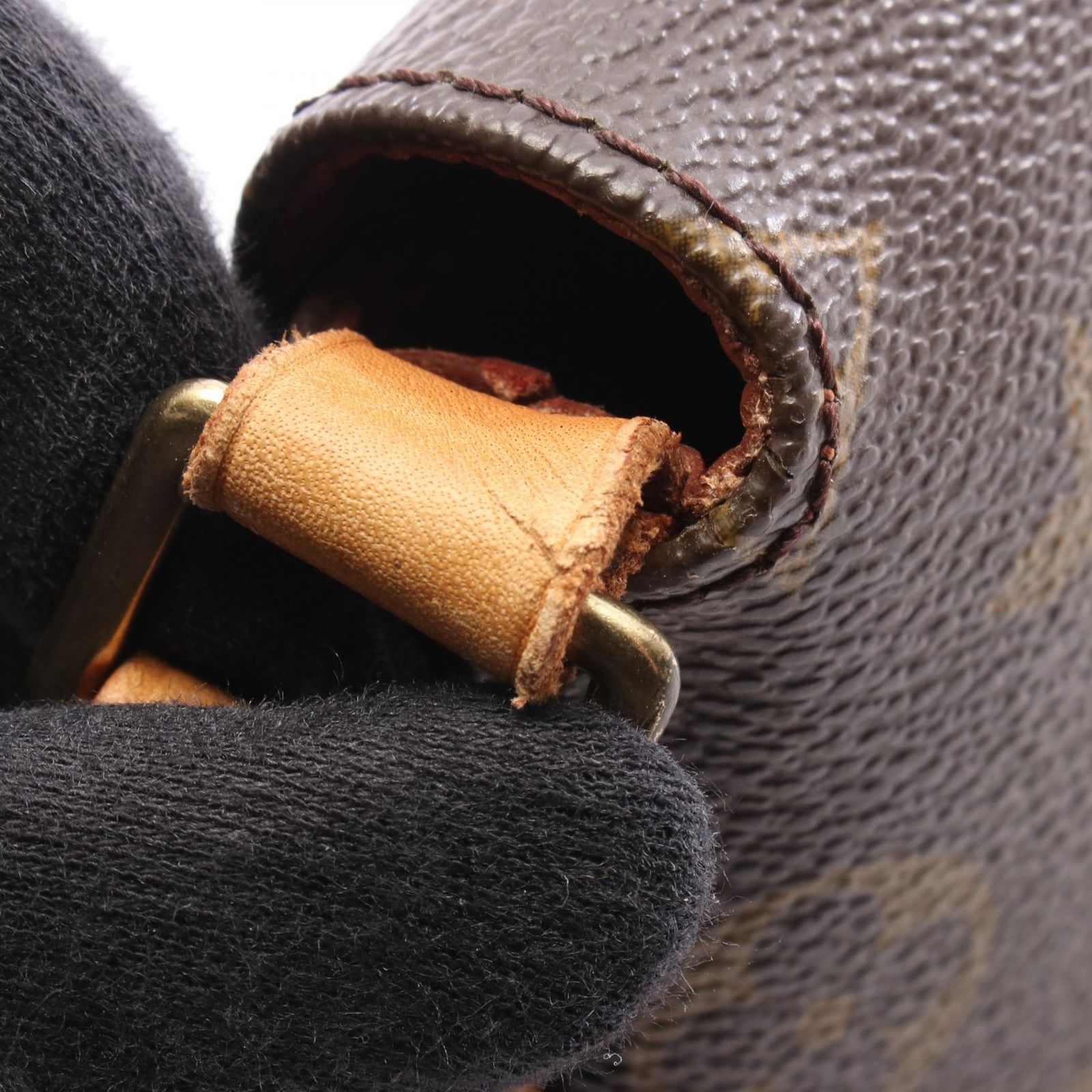 LOUIS VUITTON ルイ・ヴィトン ミュゼットタンゴ ロングストラップ