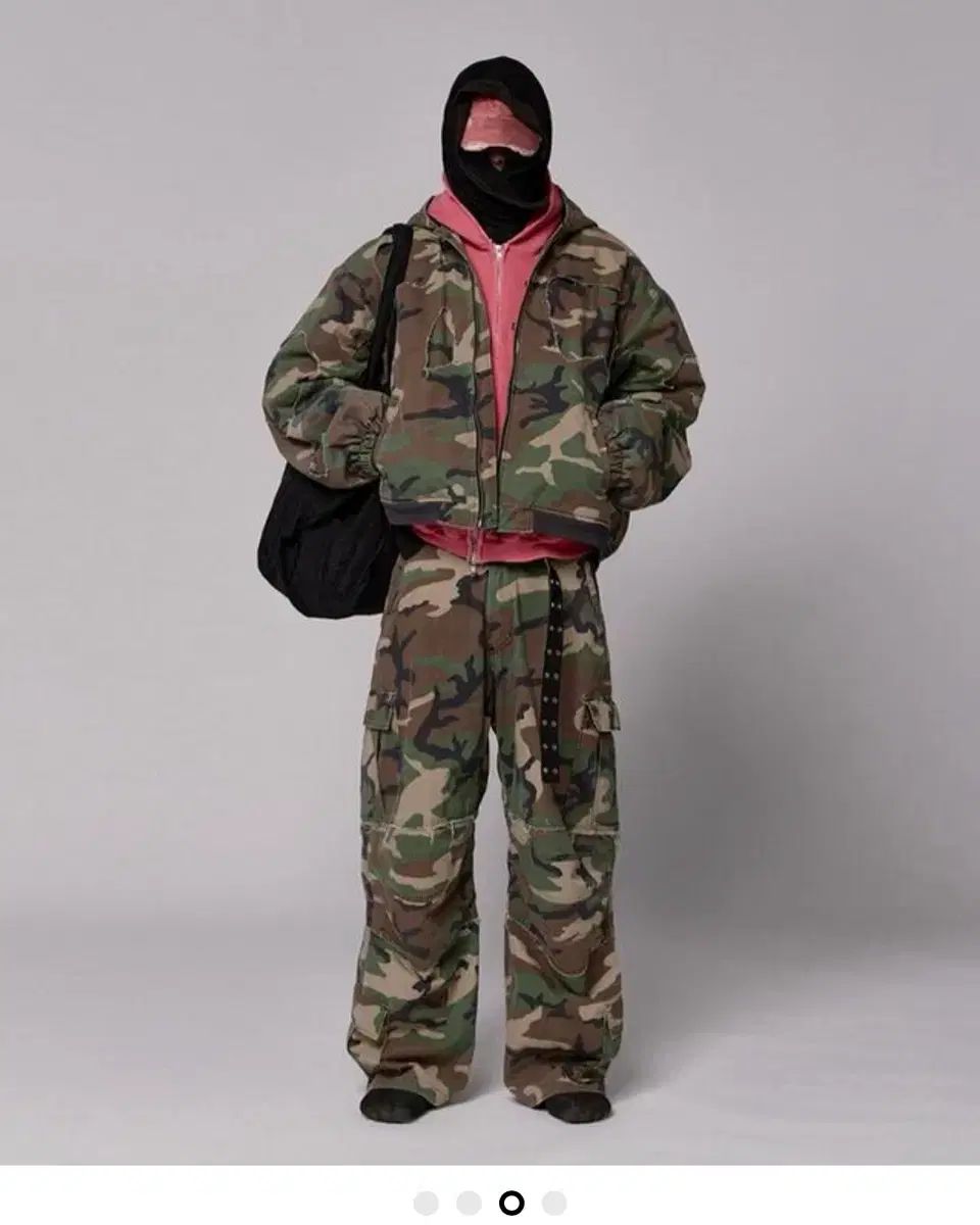 カモフラージュ サンプル