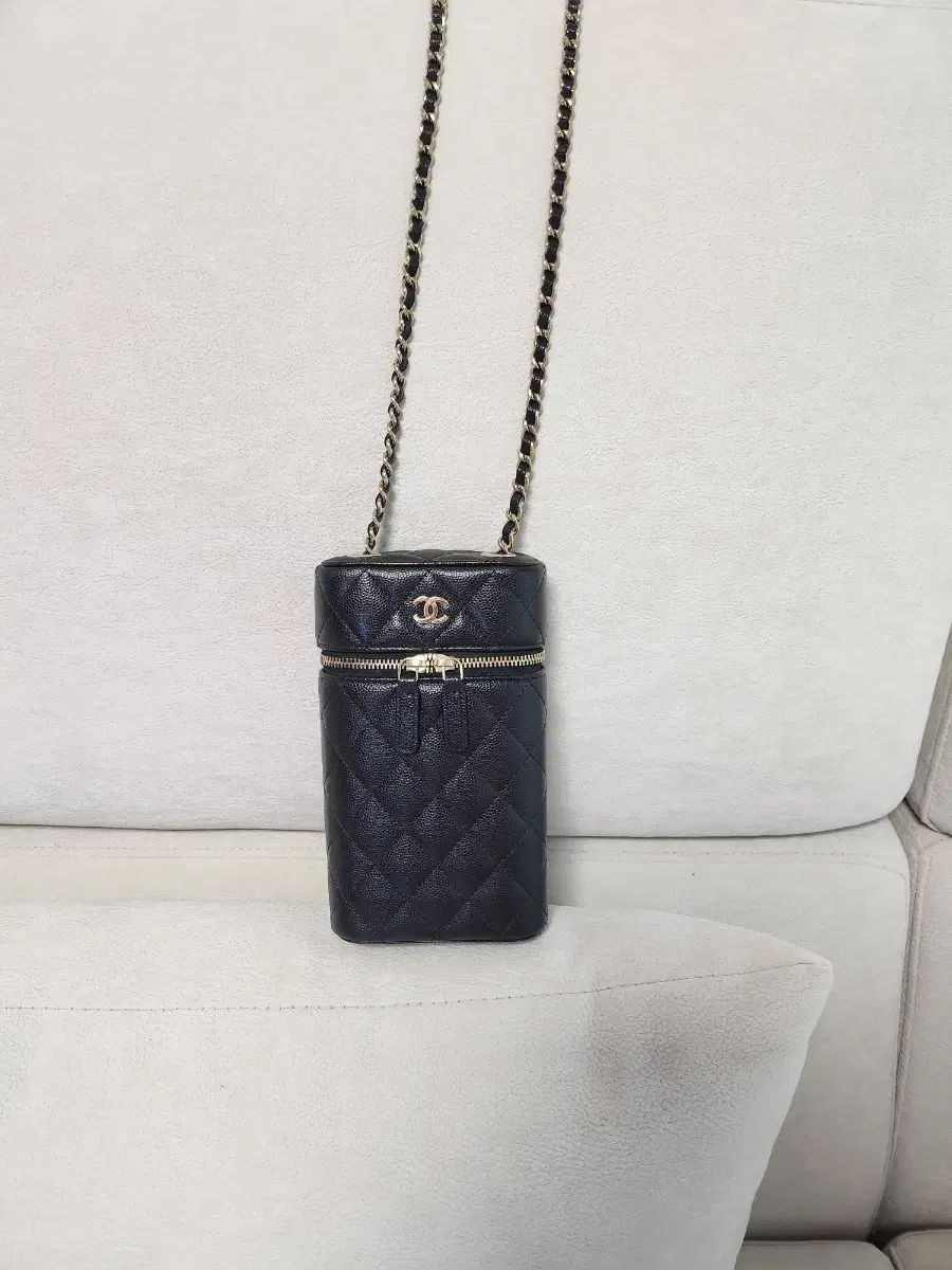シャネルClassic 携帯ホルダー コスメティック クロスバック