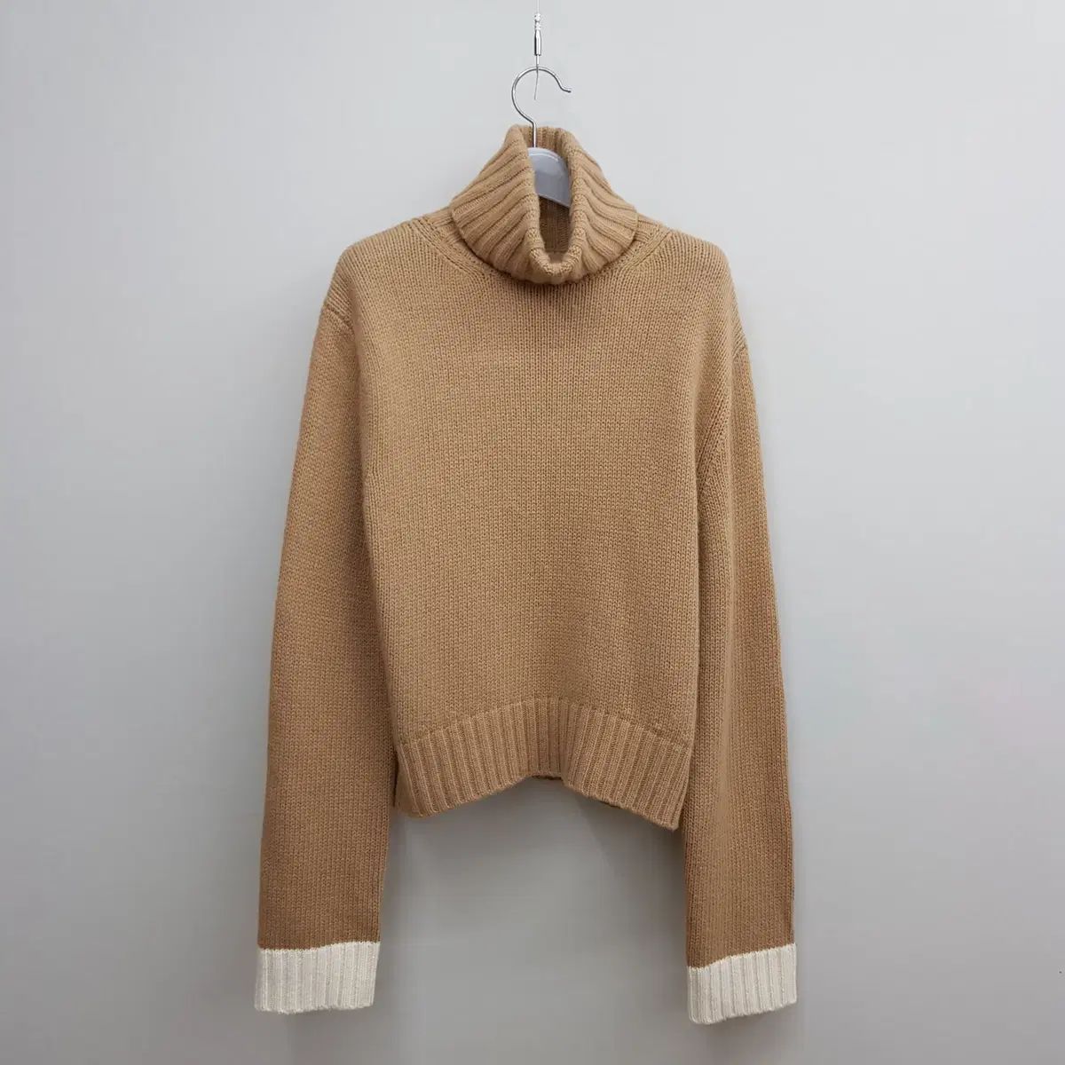 AND YOU 앤유 コペンハーゲン バイカラー 袖 ハーフ タートルネック ニット