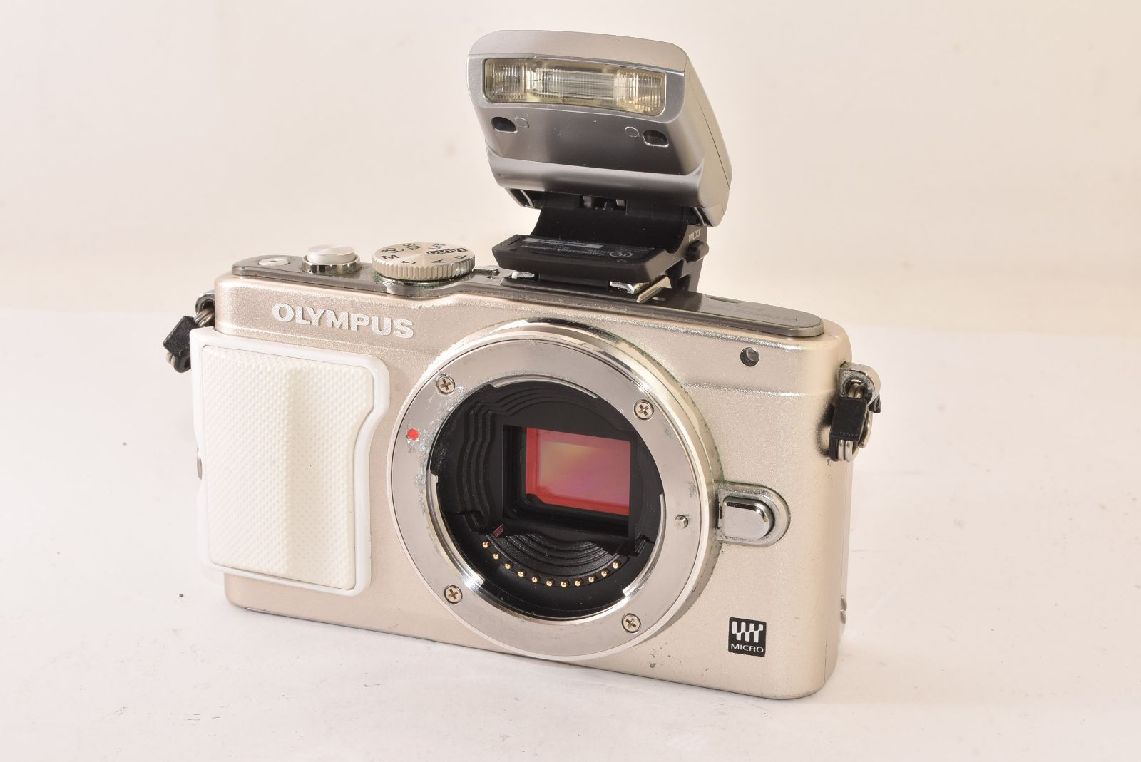  OLYMPUS オリンパス PEN Lite E PL 5 ボディ シルバー ミラーレス一眼カメラ ミラーレス一眼 デジタルカメラ