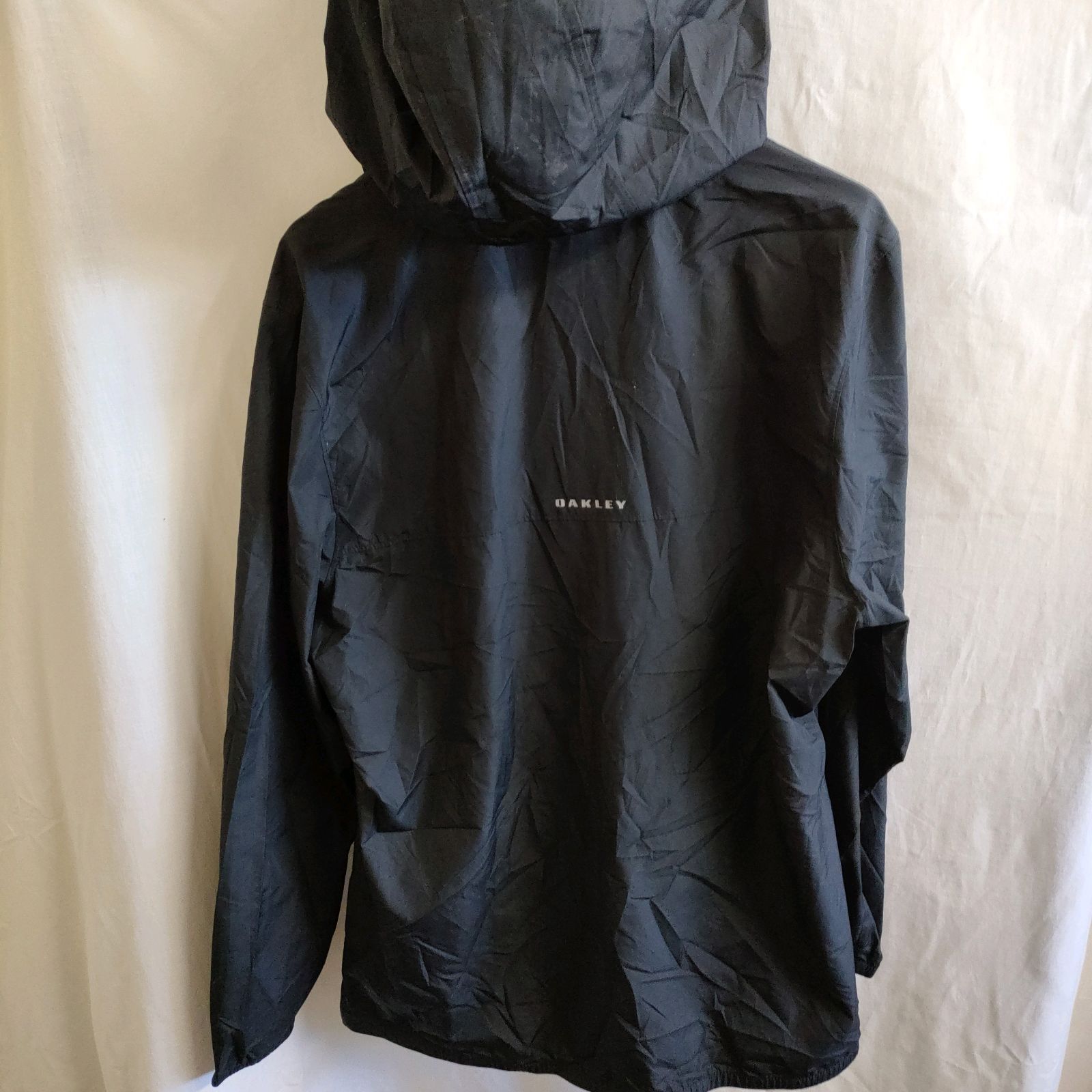 オークリー OAKLEY ナイロンジャケット 黒 ブラック テニス 薄手 L/G