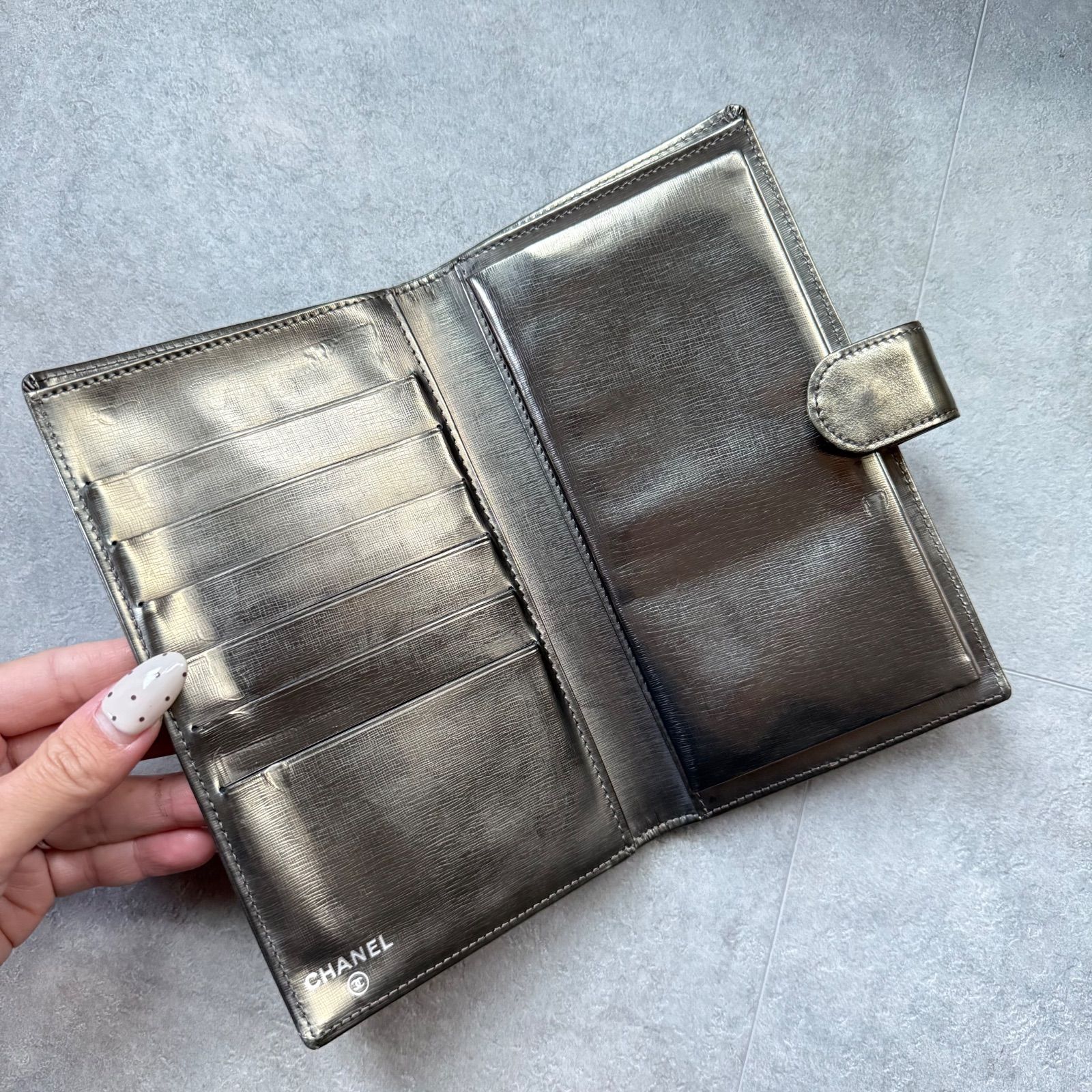 希少品 CHANEL シャネル ココマーク がま口長財布 ゴールド レザー 二 