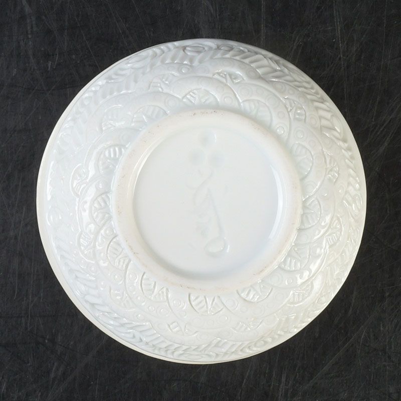 茶道具 平戸焼 十五代中里茂右衛門造 白磁 雲龍香合 共布・共箱 C S407