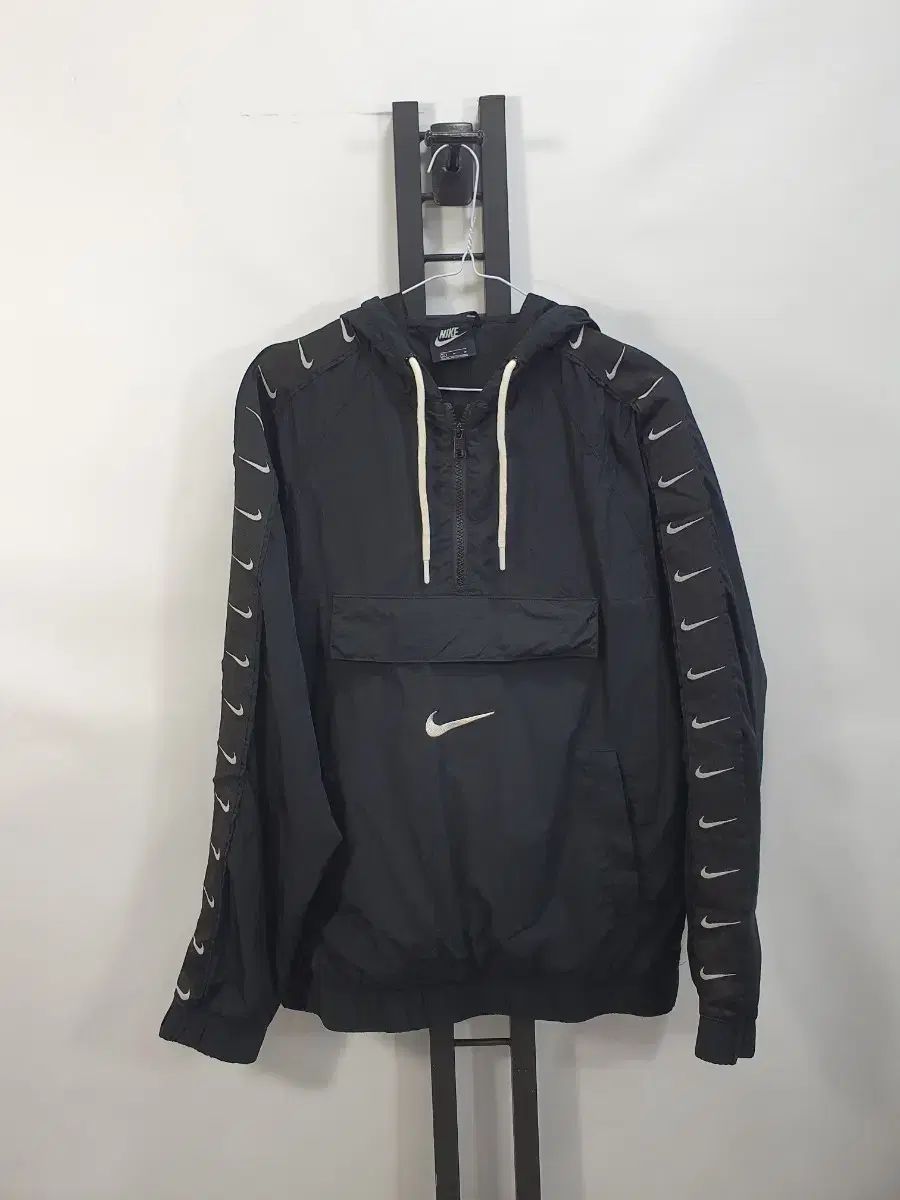 ナイキ アノラック ビックスウォッシュ サイドテープ ウーブン ジャケット ブラック m