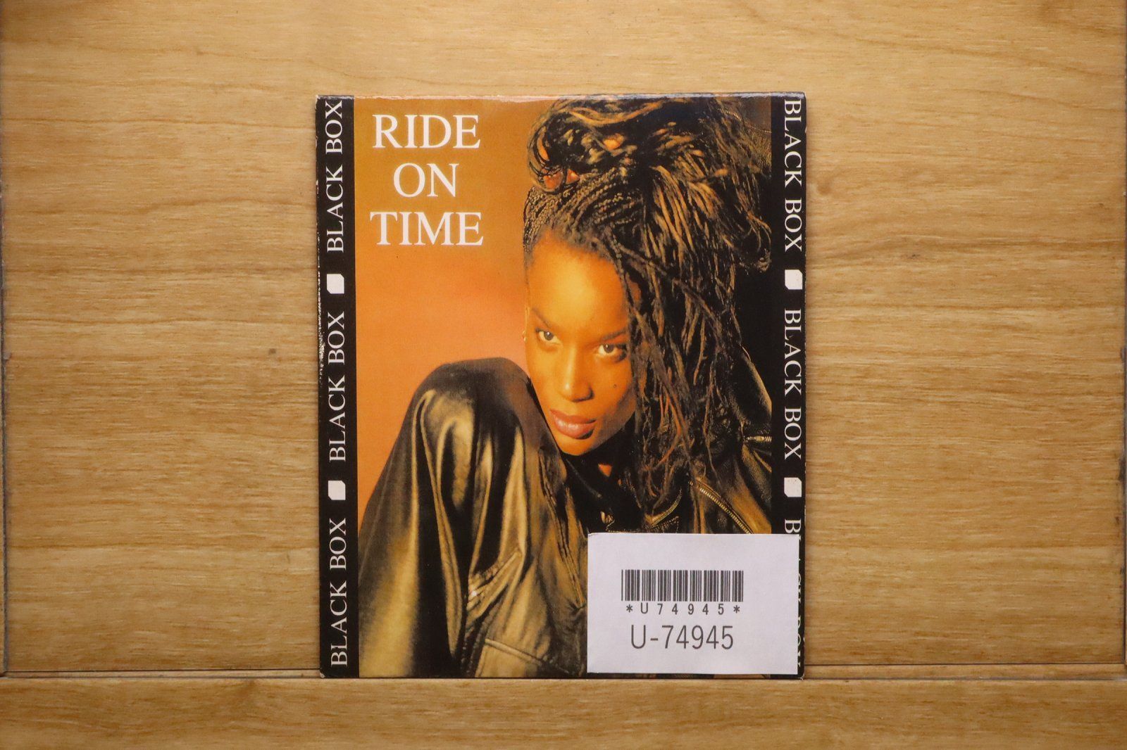 中古CD☆ブラック・ボックス/Black Box□ Ride on time 【ZYX62108