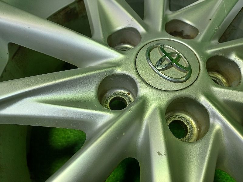 トヨタ TOYOTA プリウスアルファ ZVW 41 W ホイール アルミ シルバー 17インチ 7 J 5穴 4本 114 3 45 42611 47250