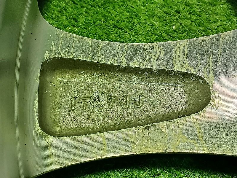  トヨタ TOYOTA ウィッシュ ANE 11 W ホイール アルミ ガンメタ 17インチ 7 J 5穴 4本 100 54 42611 68020 17インチ ホイール