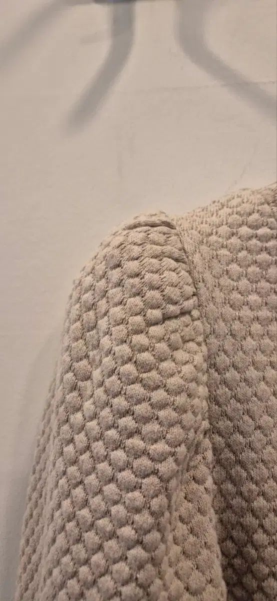 バレンティーナシェーファー エンボス Tシャツ