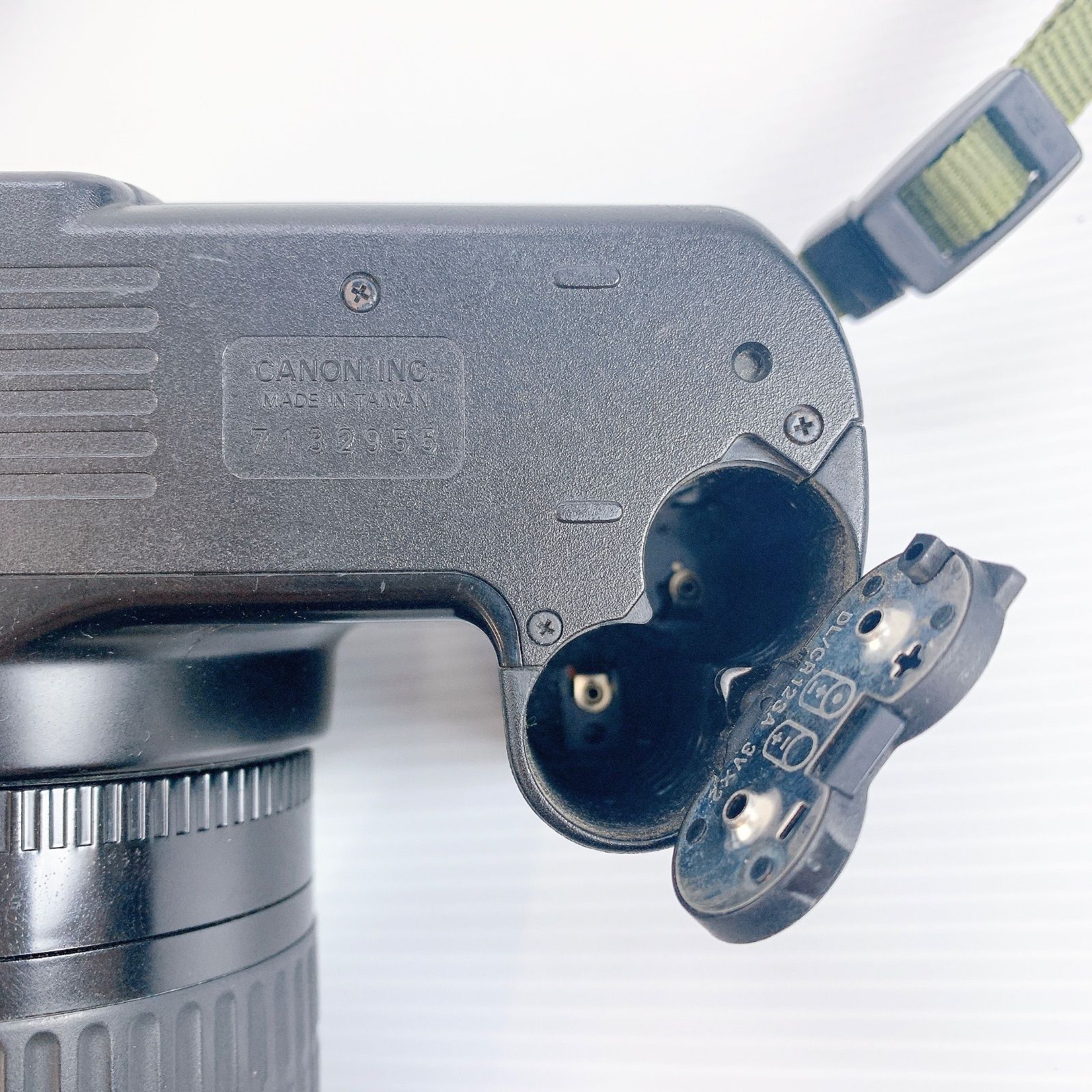 H-147 Canon EOS Kiss フィルム一眼レフカメラ EF 28-80mm II 付属