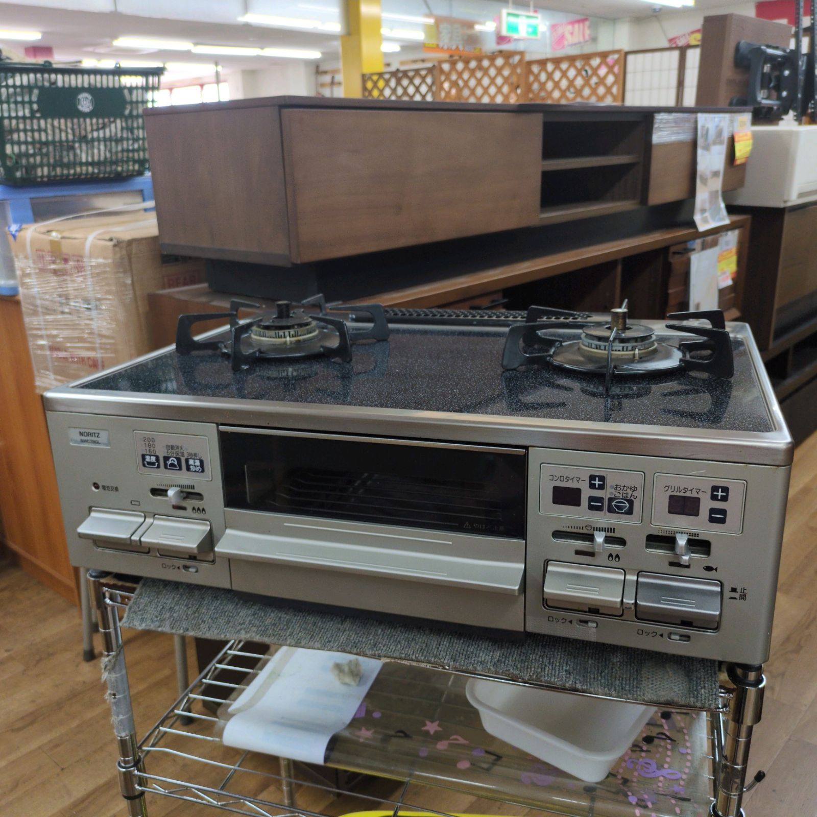 J529 ★右側ボタンパネル下部分補修有り★2016年製★ノーリツ★都市ガスコンロ★水無し両面焼きグリル J529 ☆右側ボタンパネル下部分補修有り☆2016年製☆ノーリツ☆